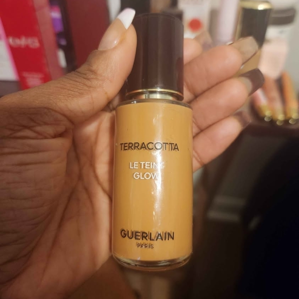 GUERLAIN Terracotta Le Teint Glow Foundation - Warm Tan